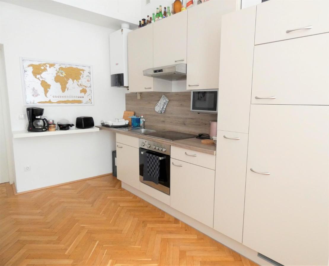 Msq Belvedere Apartment Wina Bagian luar foto