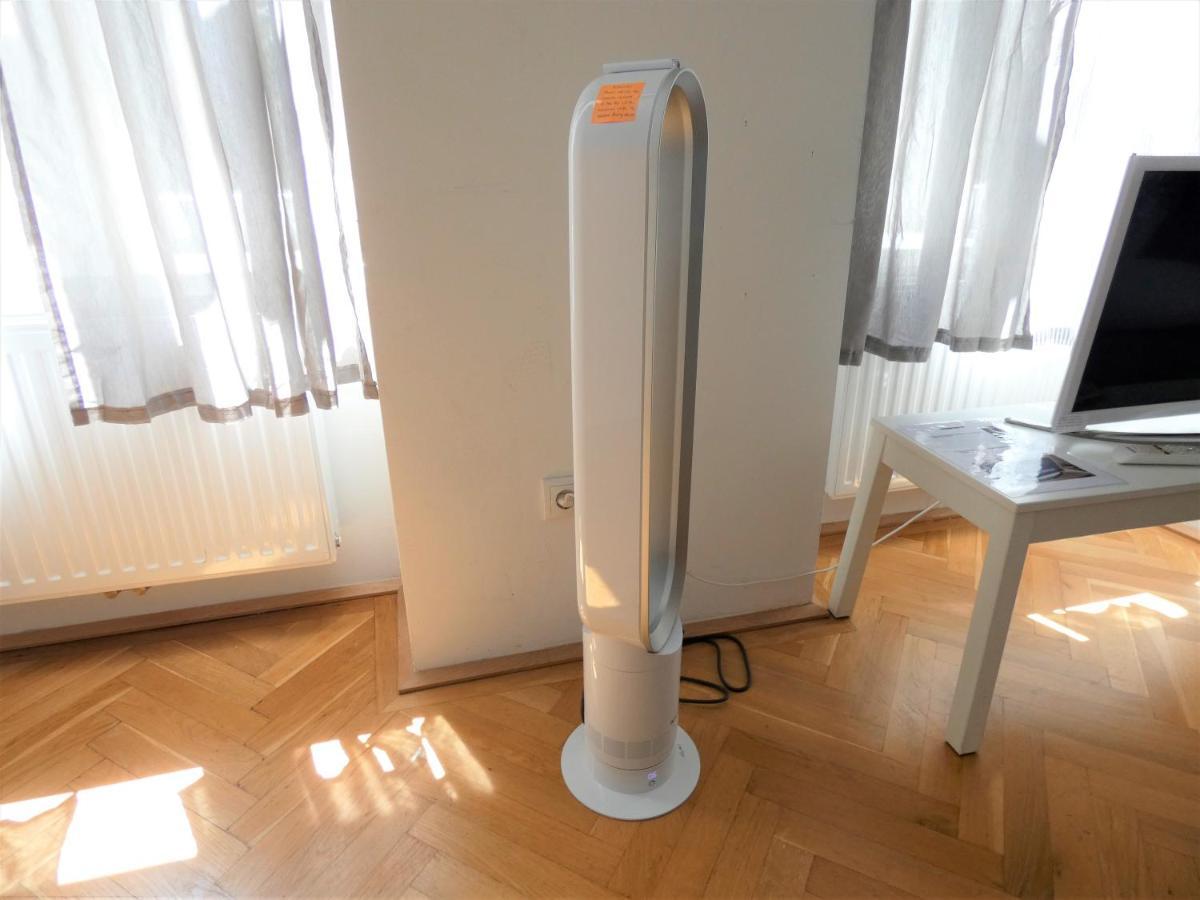 Msq Belvedere Apartment Wina Bagian luar foto